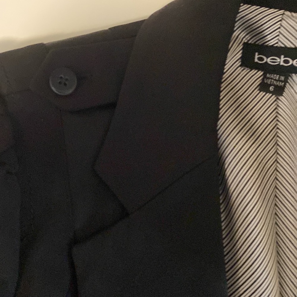 Bebe tailored crop blazer - Picture 11 of 16